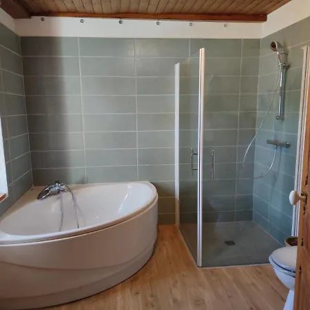 Maison Familiale Et Authentique * Saint-Jacques-des-Blats